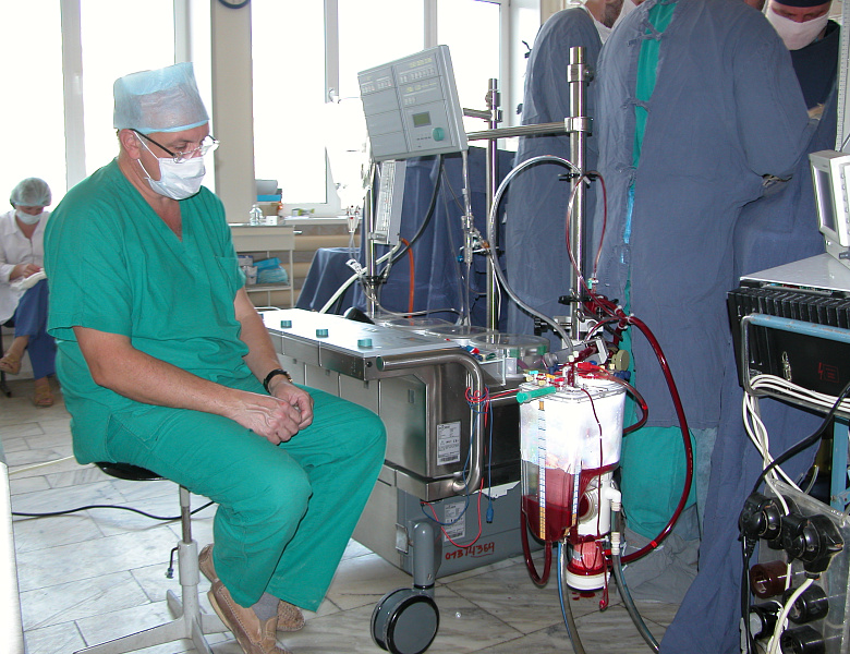 Кардиохирургическое отделение с палатой реанимации и интенсивной терапии