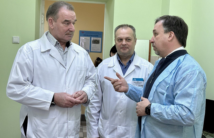 Клинику посетил сенатор Александр Владиславович Гусаковский
